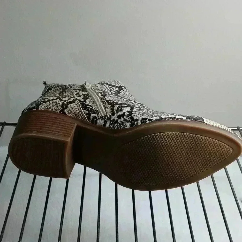 MIA audin snakeskin